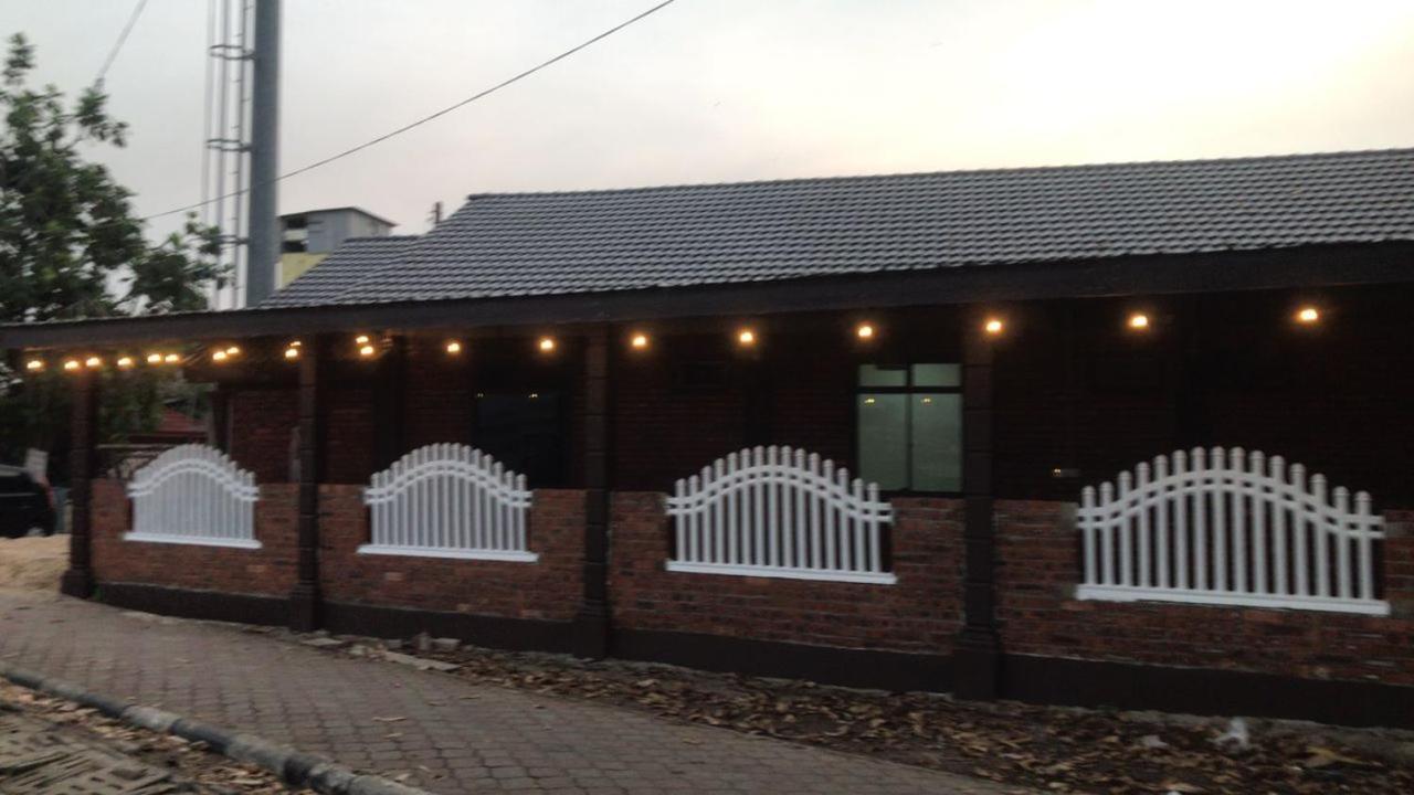 Roomstay By Abe Cottage Kampung Kuala Besut Exterior photo