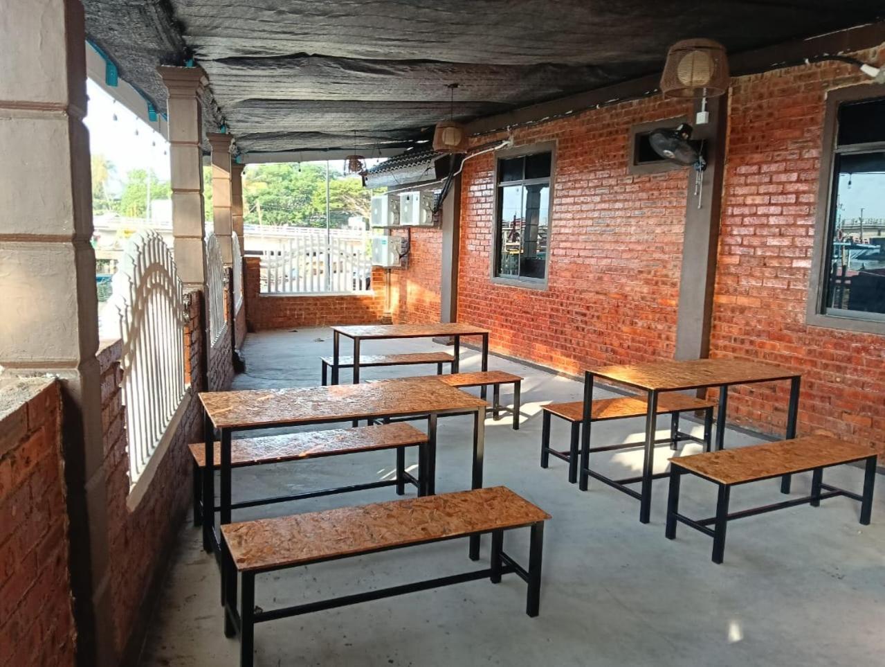 Roomstay By Abe Cottage Kampung Kuala Besut Exterior photo
